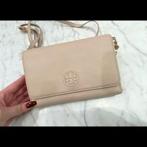 Tory Burch nude wallet chain bag